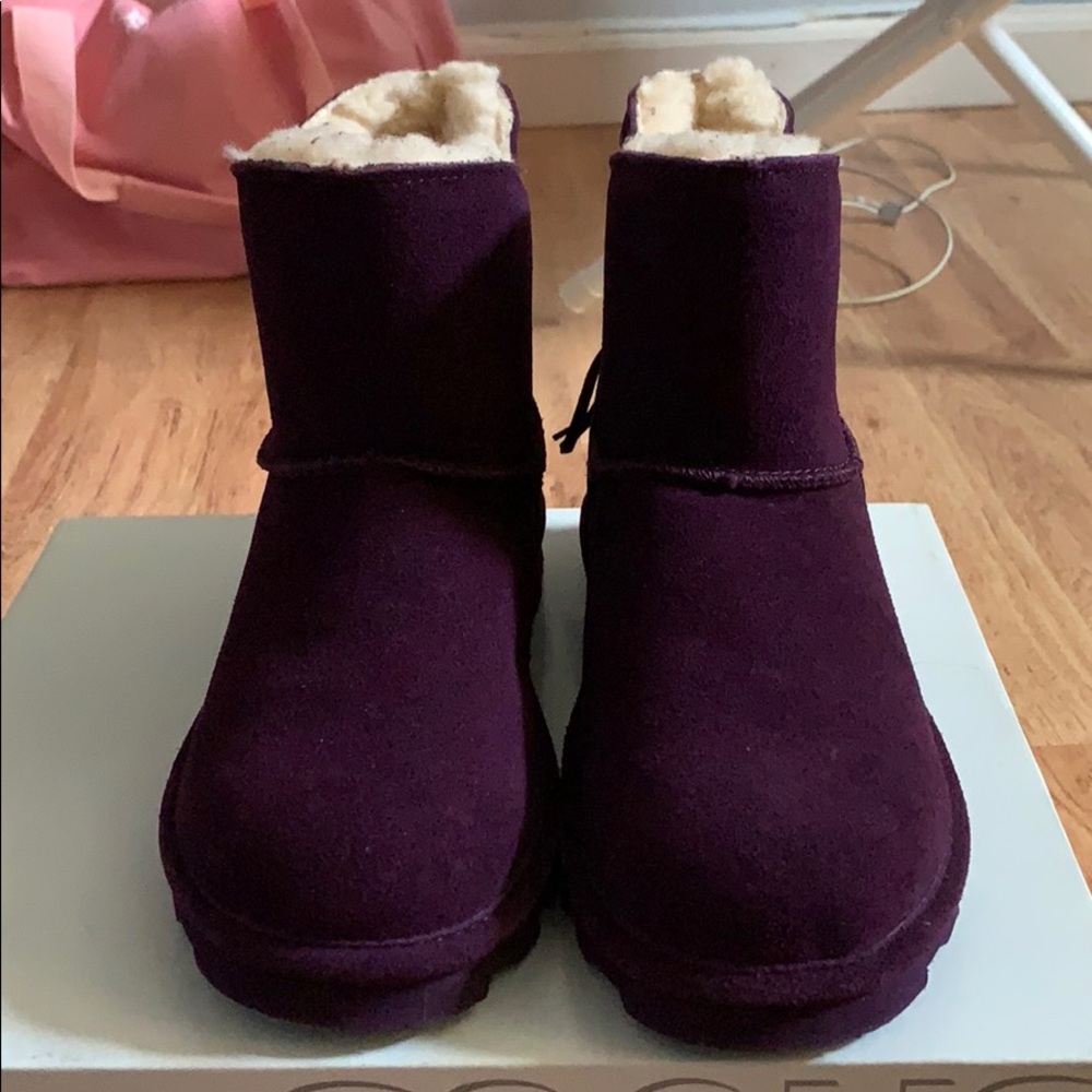 Short lines purple boots